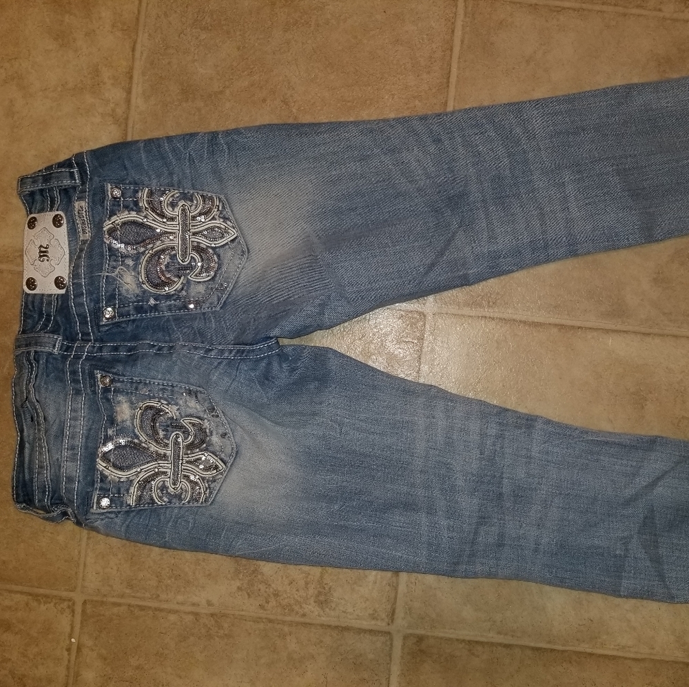 Miss Me Crop/Capri Jeans